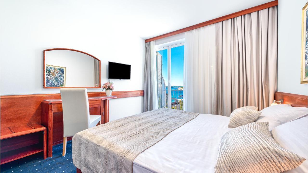 Hotel Komodor Dubrovnik Bagian luar foto