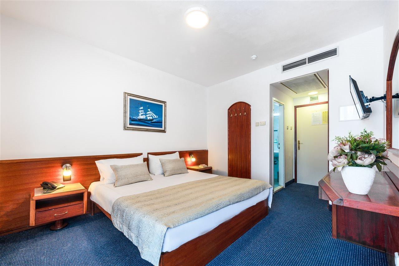 Hotel Komodor Dubrovnik Bagian luar foto