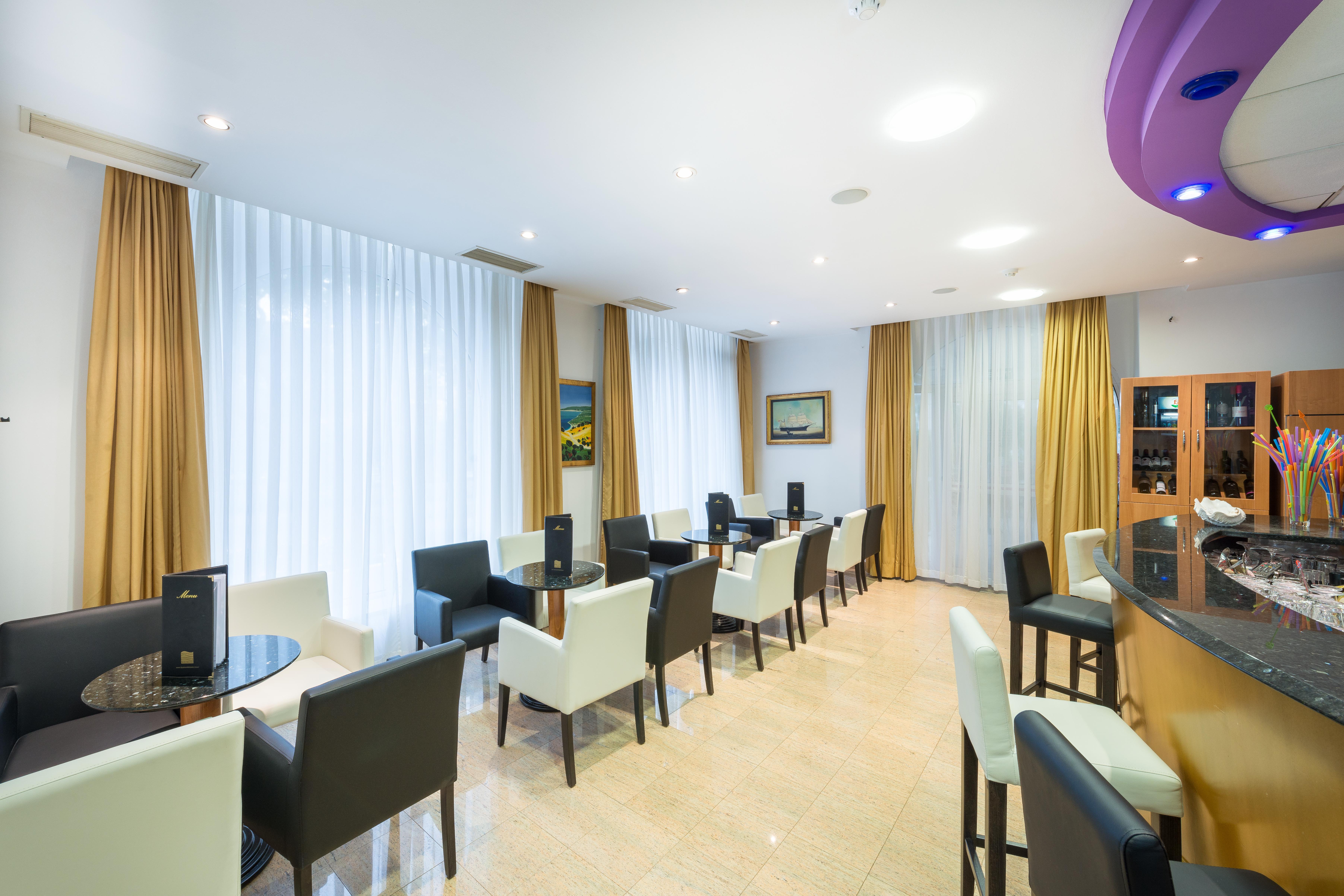 Hotel Komodor Dubrovnik Bagian luar foto