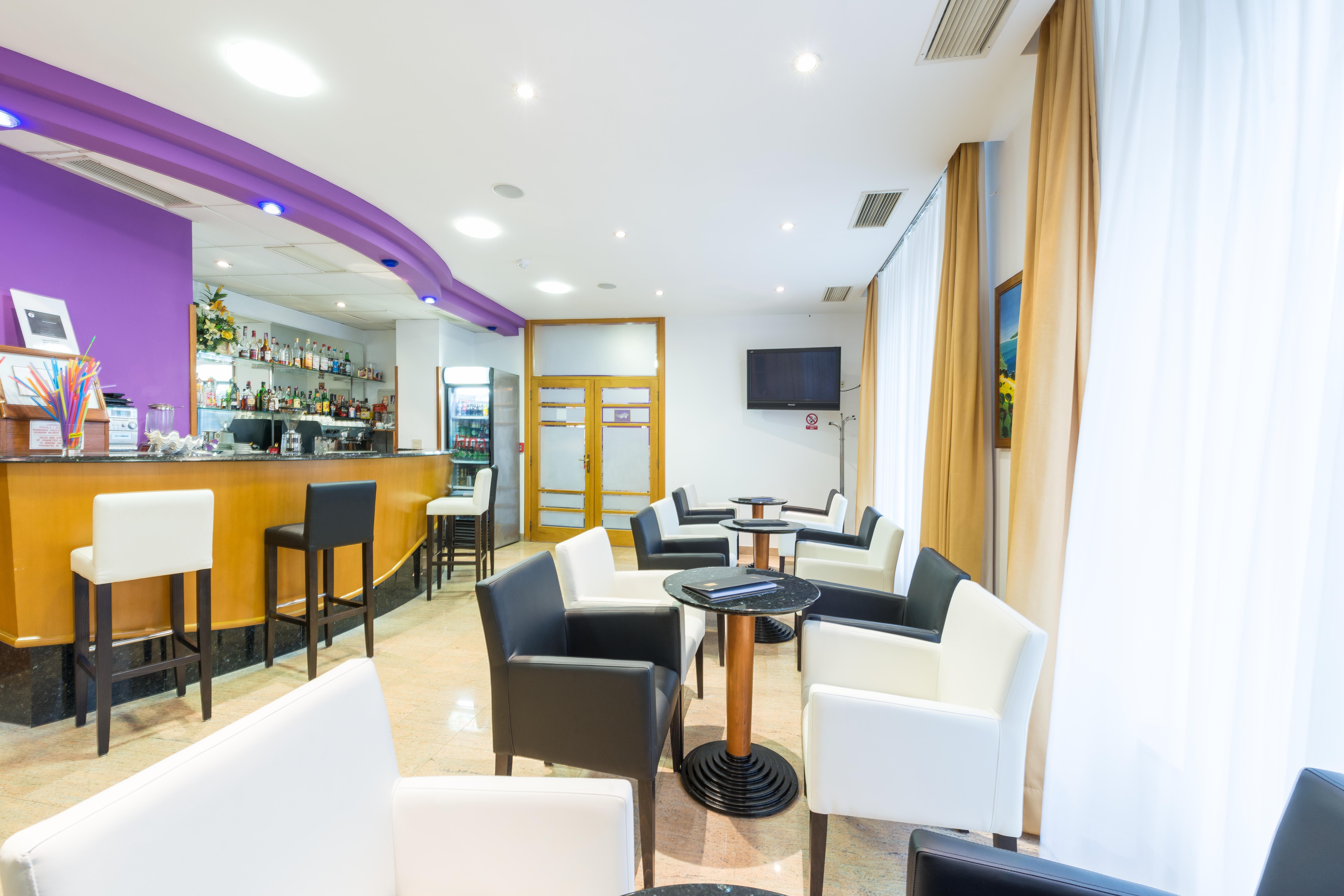 Hotel Komodor Dubrovnik Bagian luar foto