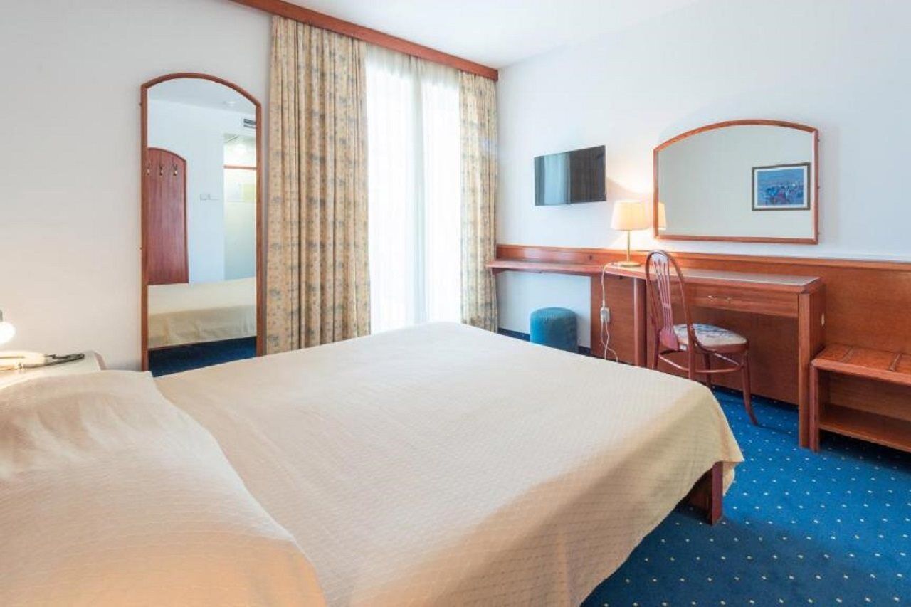 Hotel Komodor Dubrovnik Bagian luar foto